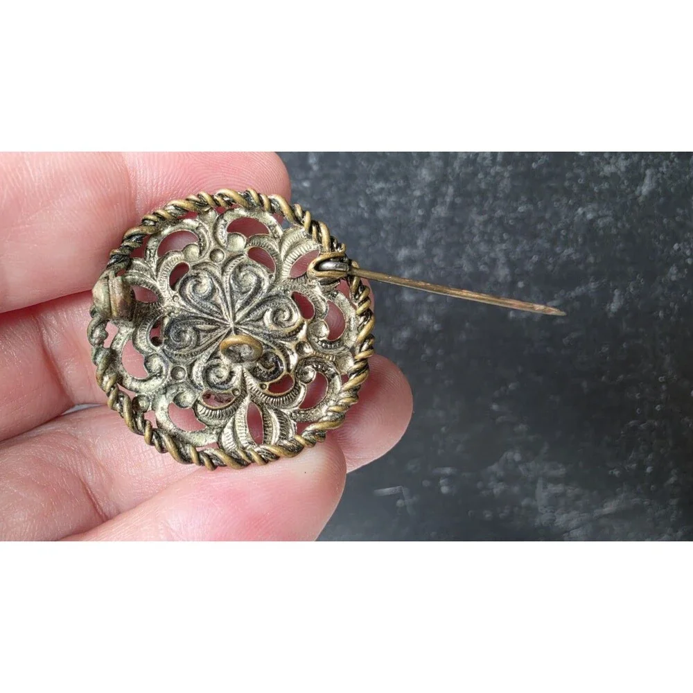 Floral Faux Pearl And Metal Brooch Vintage Costume Jewelry READ Description